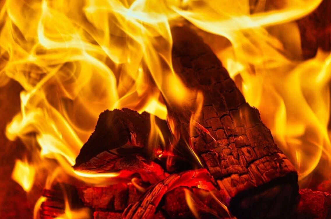 OGRZEWAJ DREWNEM EKOLOGICZNIE!