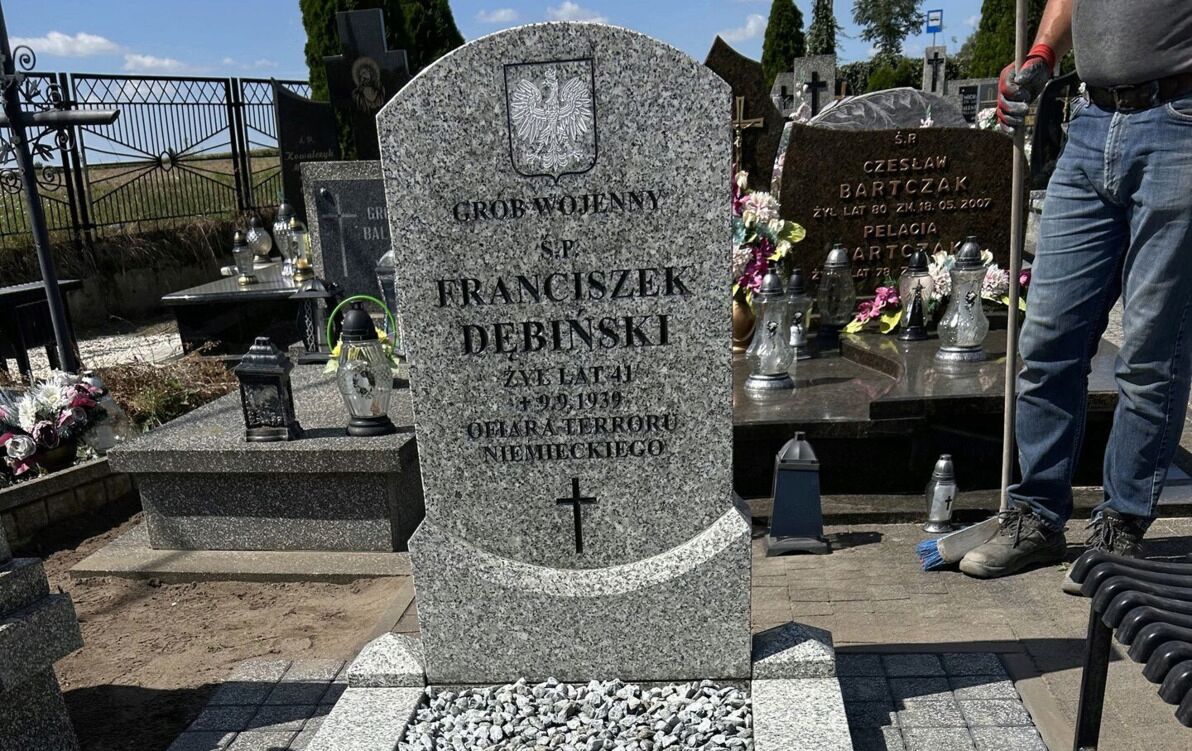 Grób wojenny w Głuchowie